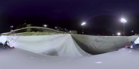 急速冲刺冰道滑行VR视频