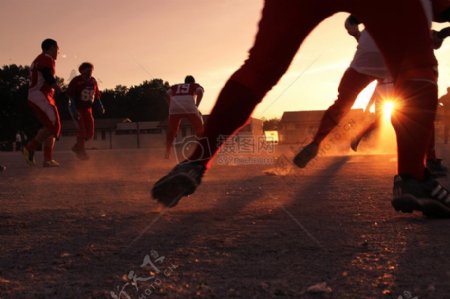 日落人太阳男子体育竞争足球美国培训团队团队合作