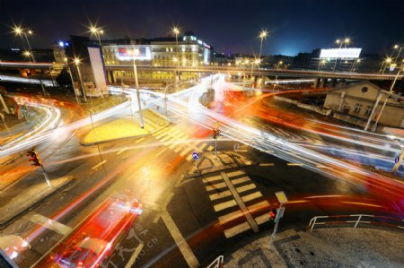 城市马路灯光图片