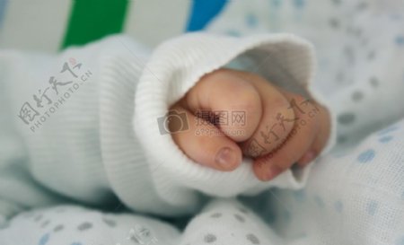 另一方面儿童婴儿成长手指新生儿