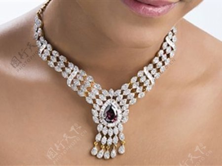 珠宝奢侈品购物商城网站模板
