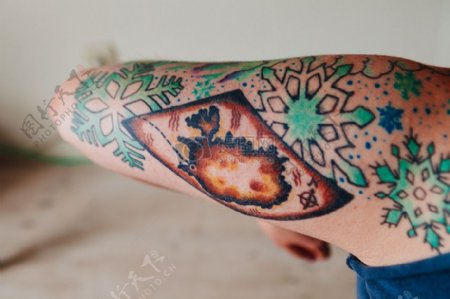 冰岛人手臂艺术创意绘画创意纹身