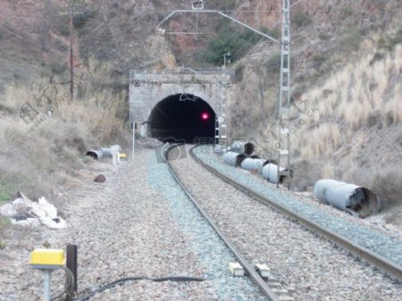 铁路tunnel02.jpg