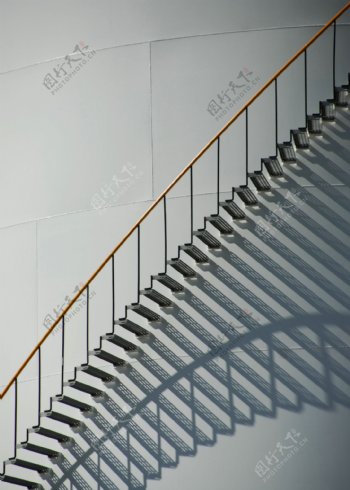 楼梯和影子图片