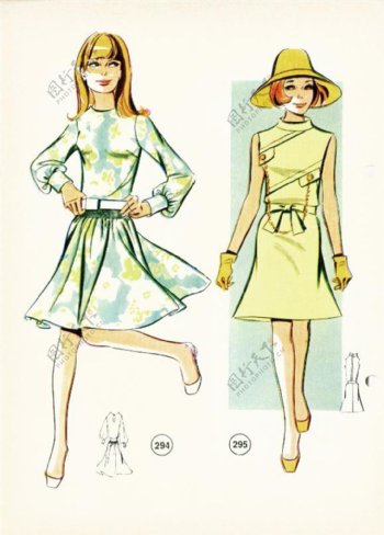 两款短裙套装设计图
