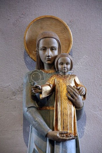 关于玛丽亚雕像