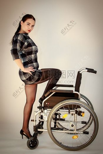 模型冒充轮椅