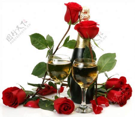 玫瑰花与香槟美酒图片
