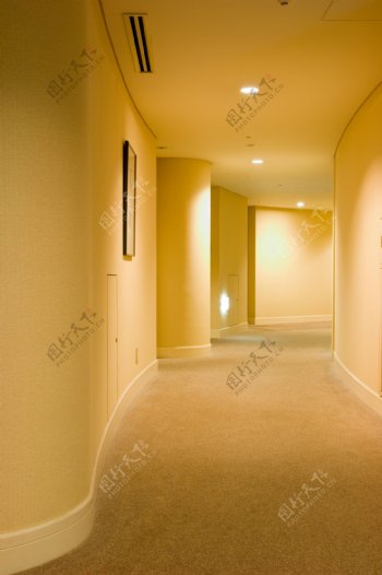酒店走廊灯光图片