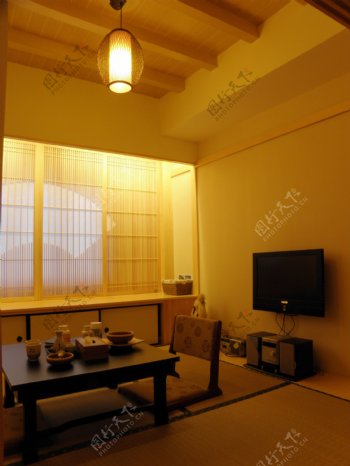 日式简约客厅装修效果图