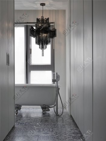 现代欧式浴室装修效果图