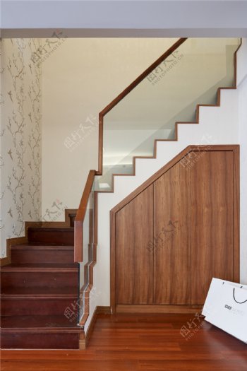 新中式简约室内楼梯设计图