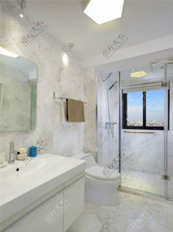 室内高端浴室装饰效果设计