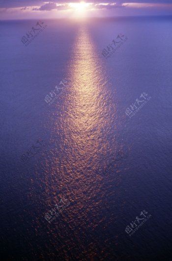 日出海平面海面太阳