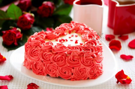 粉色心形花朵蛋糕图片