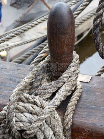 船舶上的绳子