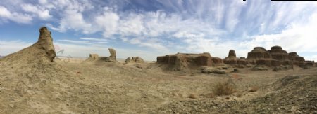 新疆魔鬼城沙漠大漠风光图片