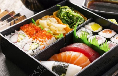 日本三文鱼与寿司图片