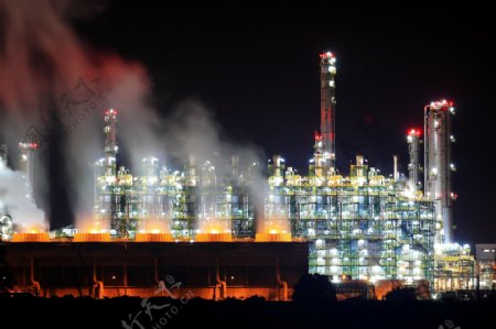 石油工业基地夜景图片