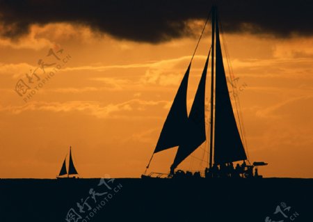 夕阳海上风情旅游观光沙滩冲浪帆船