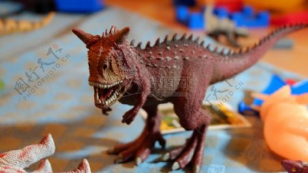 儿童恐龙玩具