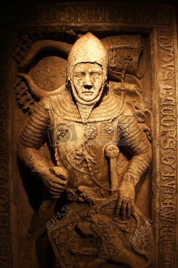 中世纪骑士雕像