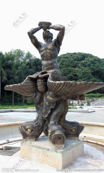 神话人物雕像