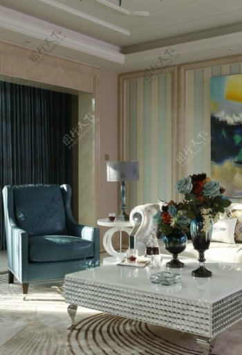欧式客厅蓝灰色单人沙发室内装修效果图