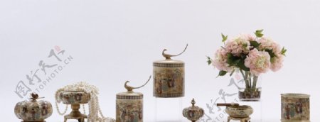 新古典陶瓷配铜装饰罐子摆件