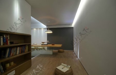 现代文艺客厅木制小书架室内装修效果图