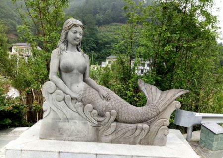 美人鱼雕塑