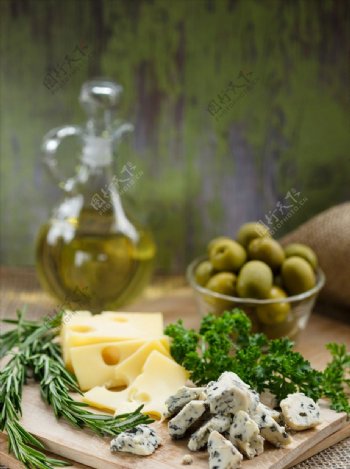 橄榄油和奶酪
