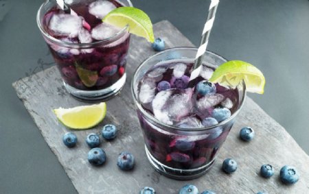 蓝莓冷饮