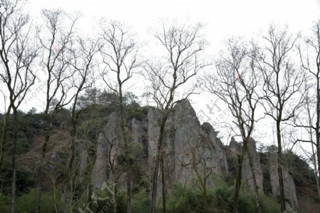 风景秀丽险峻的山峰