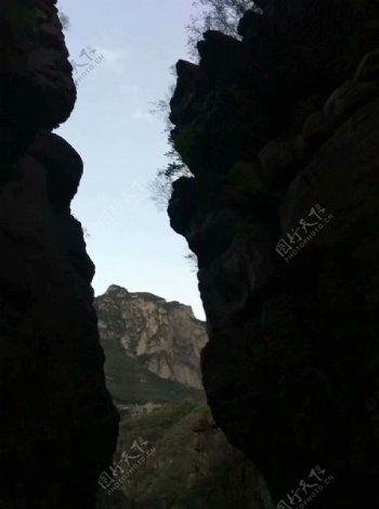 红石峡晚景