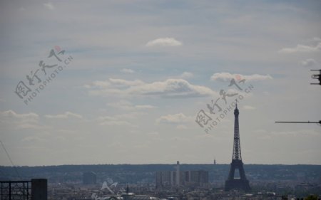 遥远的埃菲尔铁塔法国巴黎