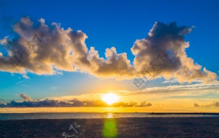 海上夕阳美景