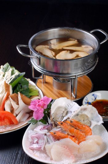 物松茸海鲜锅
