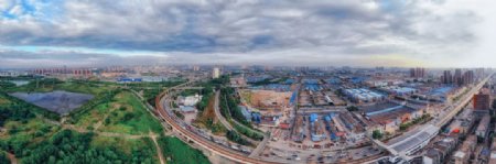 俯瞰蓝天白云下的武汉城市全景长