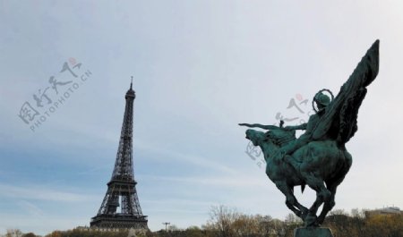 巴黎铁塔雕塑城市
