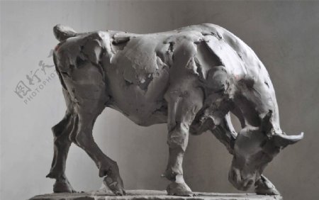 雕塑牛