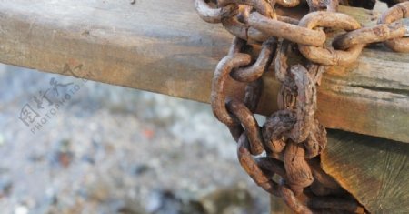 木材氧化海老岩铁链