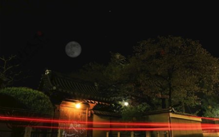 日本月亮夜光天空红色