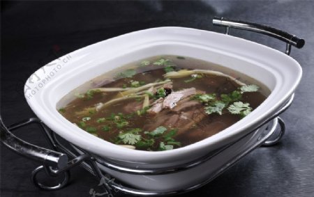 水盘羊肉汤