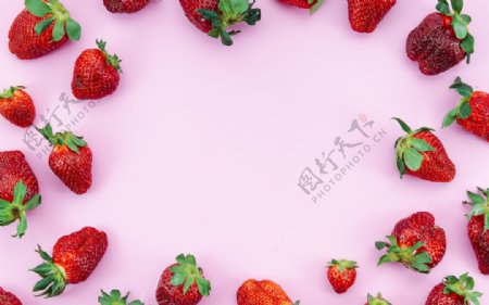 粉色草莓平铺图