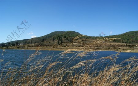山水湖景