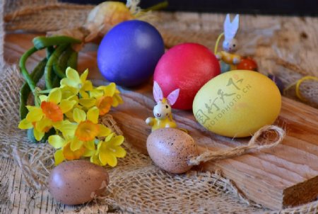 彩蛋复活节祝福