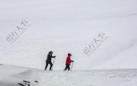 新疆阿尔金山雪山图片