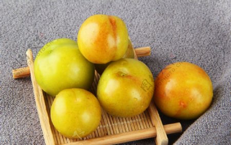 水果三华李摄影新鲜水果图片