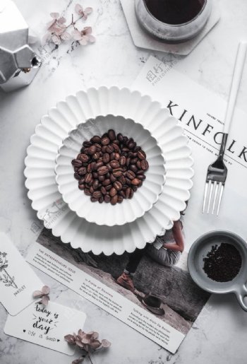 咖啡豆子饮品背景海报素材图片